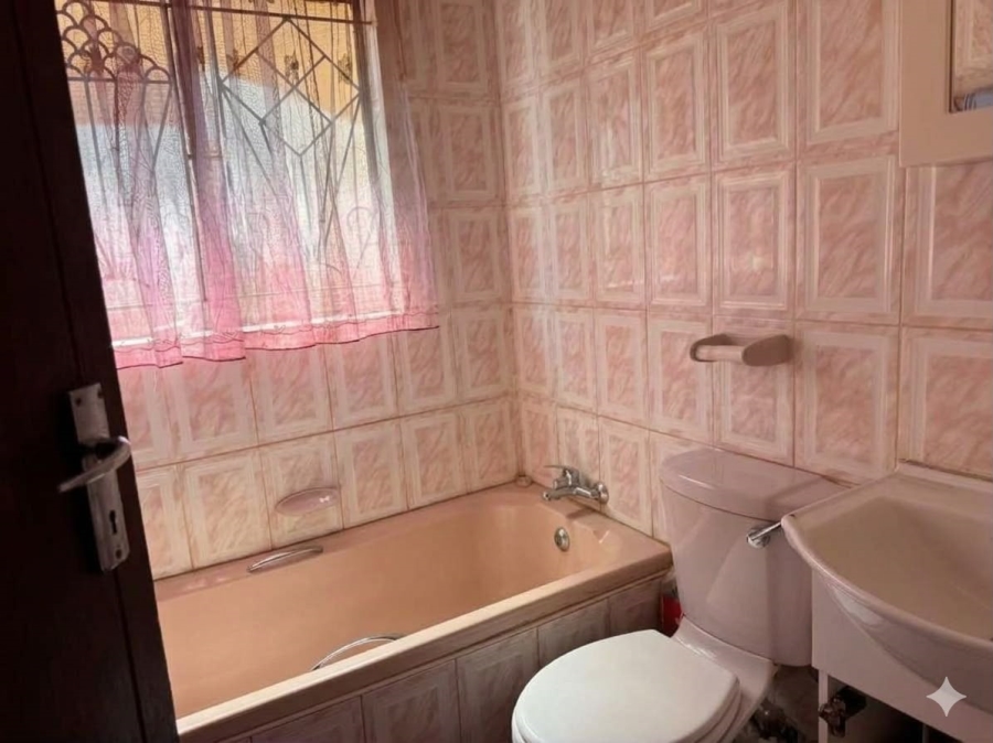 2 Bedroom Property for Sale in Geelhoutpark North West